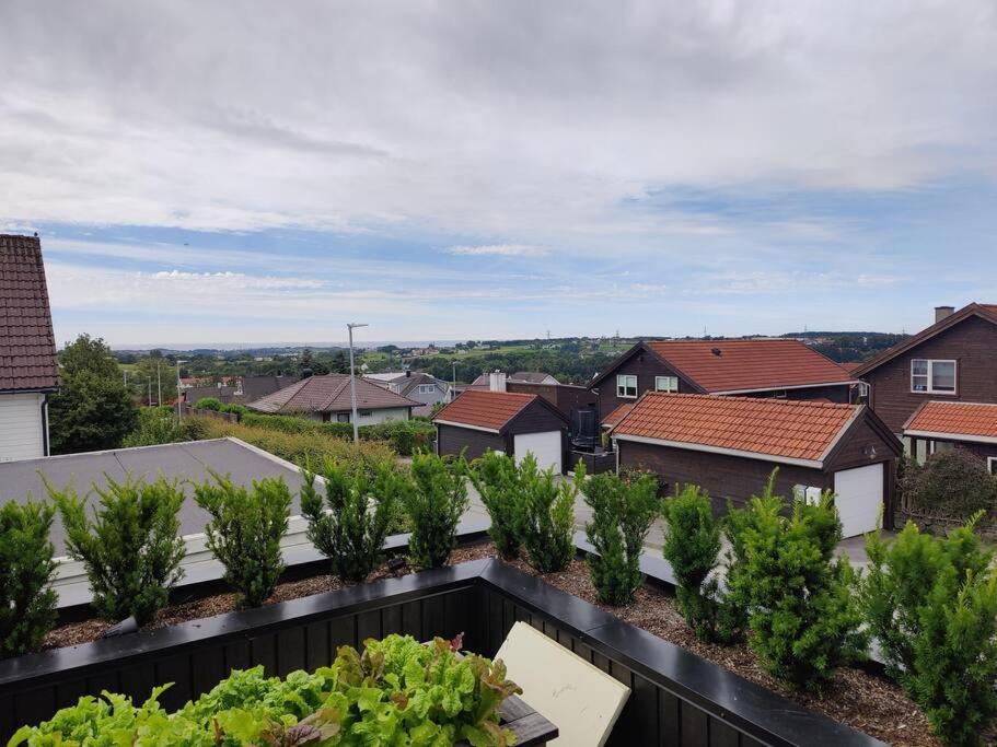 Modern And Comfortable Apartment In Attractive Neighborhood ستافانجر المظهر الخارجي الصورة